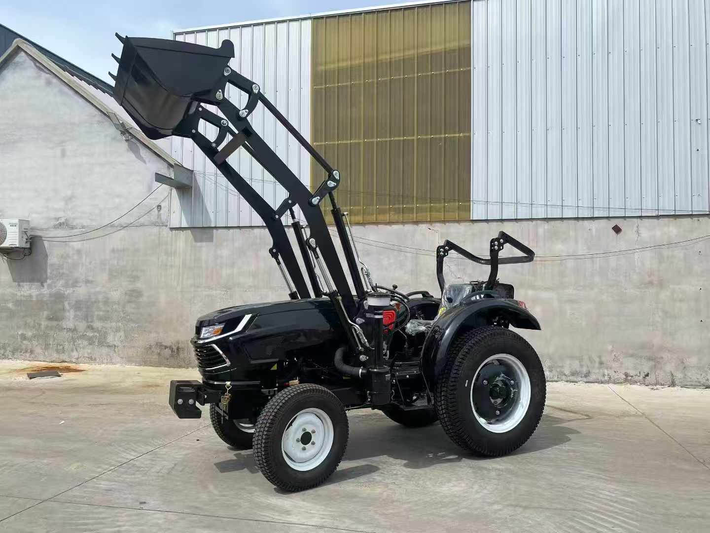 50‑80HP 4WD Farm Tractor Hot‑S - Farming Africa 评论和价格